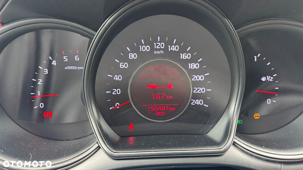 Kia Ceed - 13