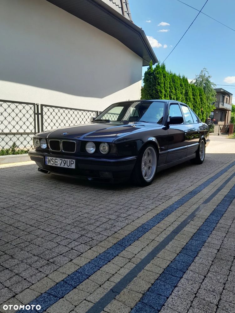 BMW Seria 5 540i - 1