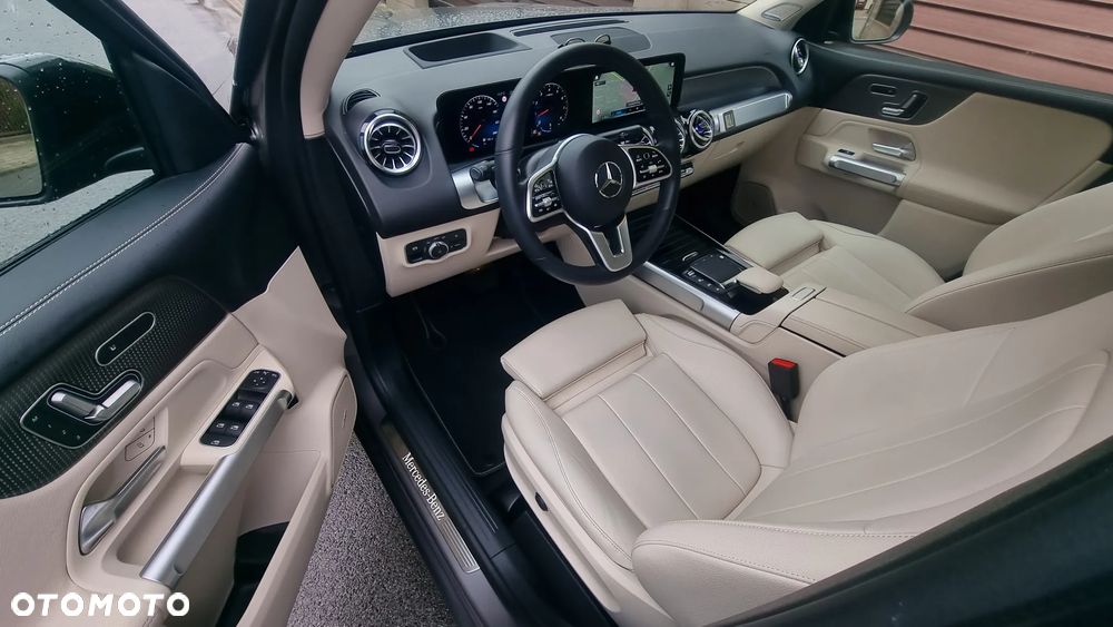 Mercedes-Benz GLB 250 4-Matic AMG Line 8G-DCT - 6