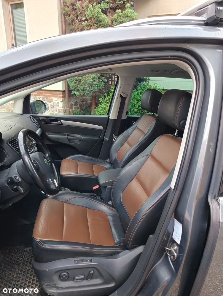 Volkswagen Sharan 2.0 TDI Highline DSG - 10