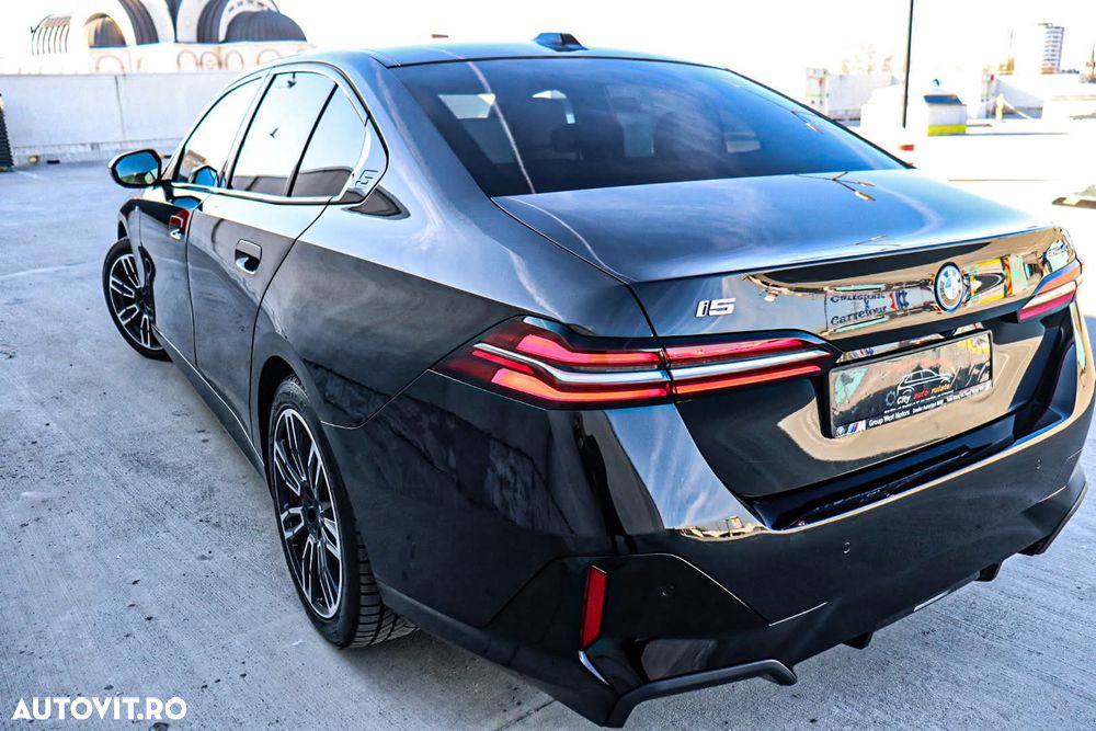 BMW i5 eDrive40 - 4