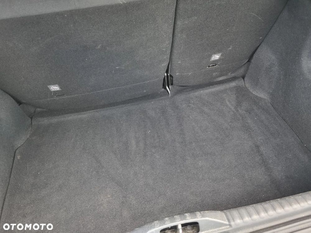 Citroën C3 Pure Tech 82 FEEL - 21