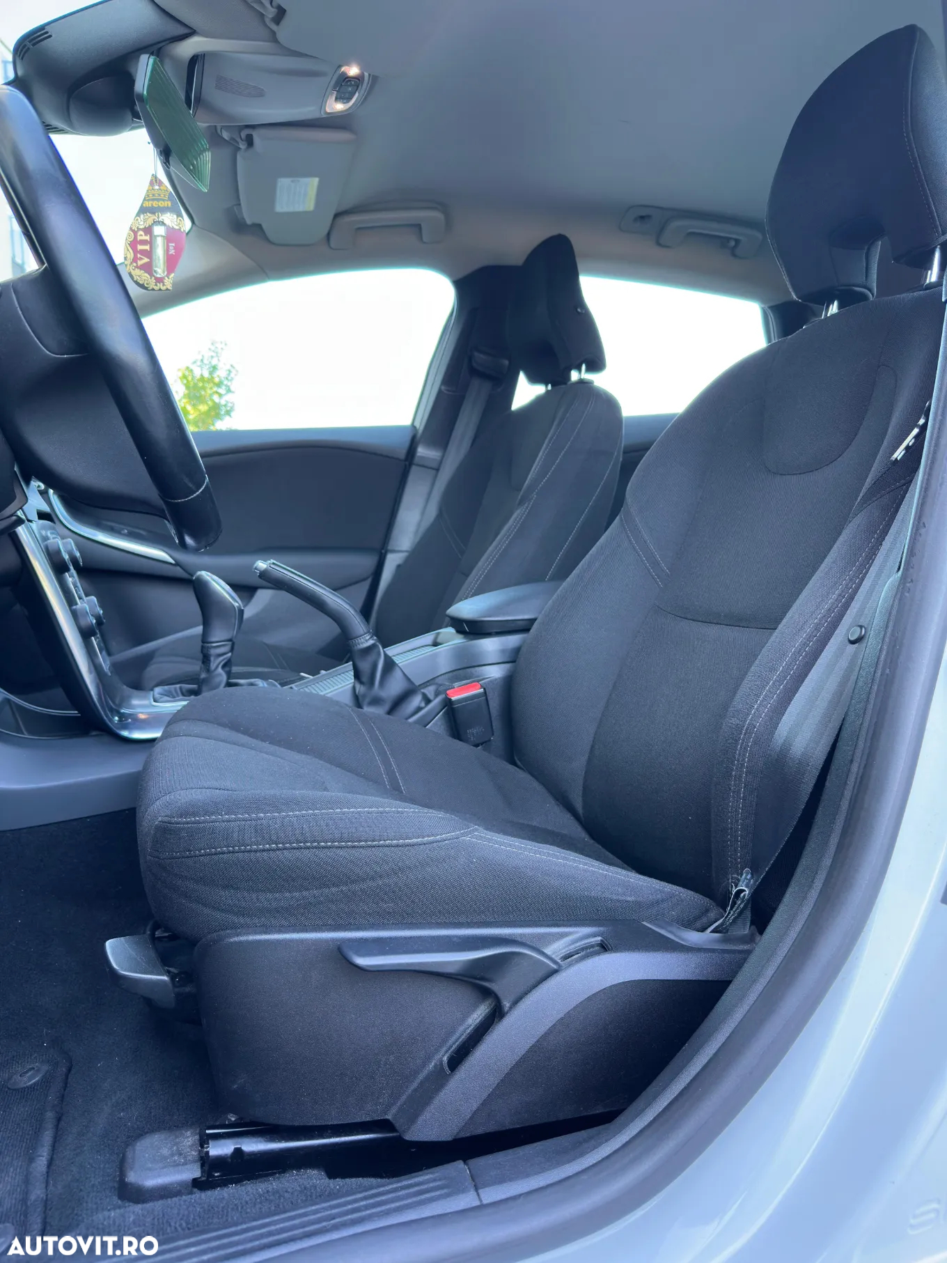 Volvo V40 D2 ECO Momentum - 9