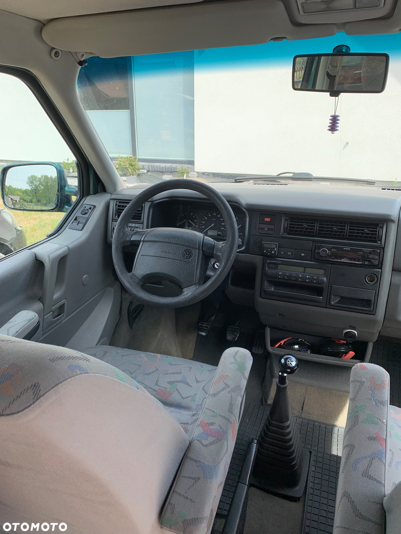Volkswagen Multivan - 20
