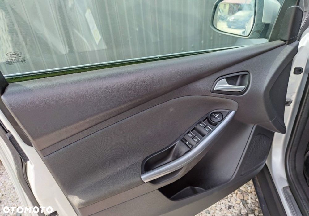 Ford Focus 1.6 TDCi DPF Start-Stopp-System Titanium - 30