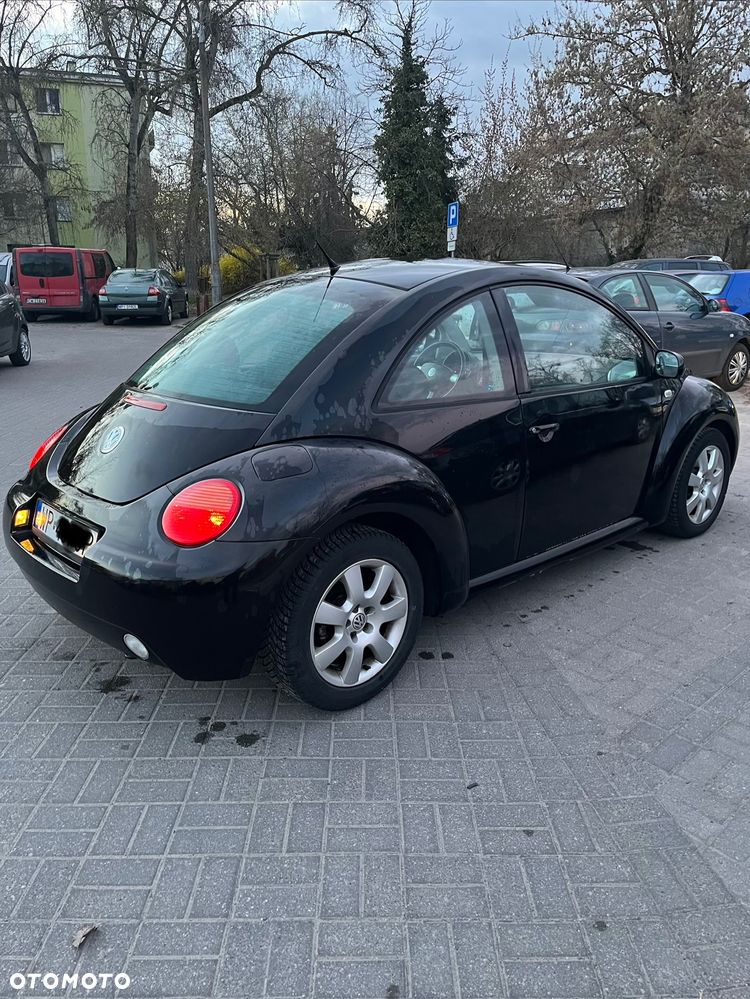 Volkswagen New Beetle - 3