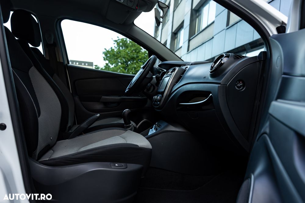 Renault Captur - 16