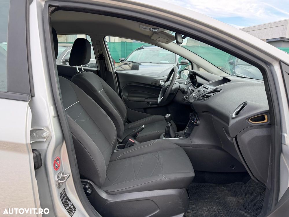 Ford Fiesta 1.6 TDCI Champions Edition - 9