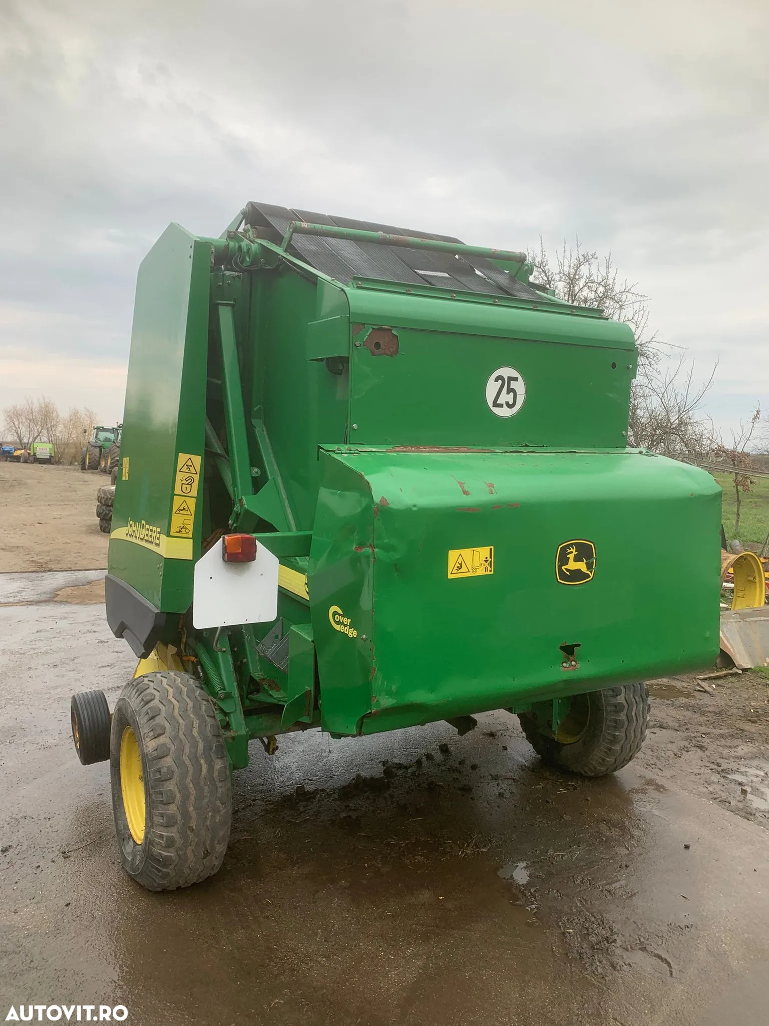 John Deere 582 - 4