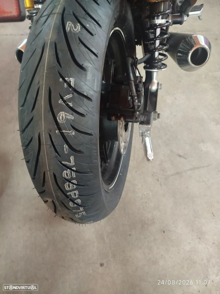 Honda CB Seven Fifty - 14