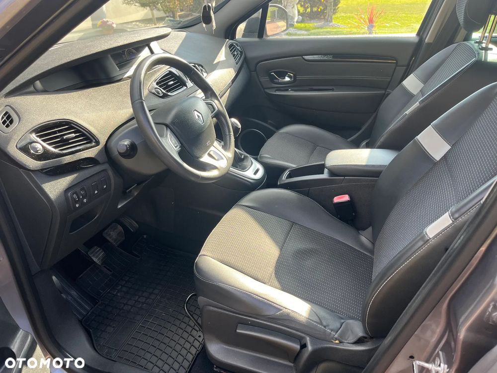 Renault Scenic ENERGY TCe 115 Bose Edition - 10