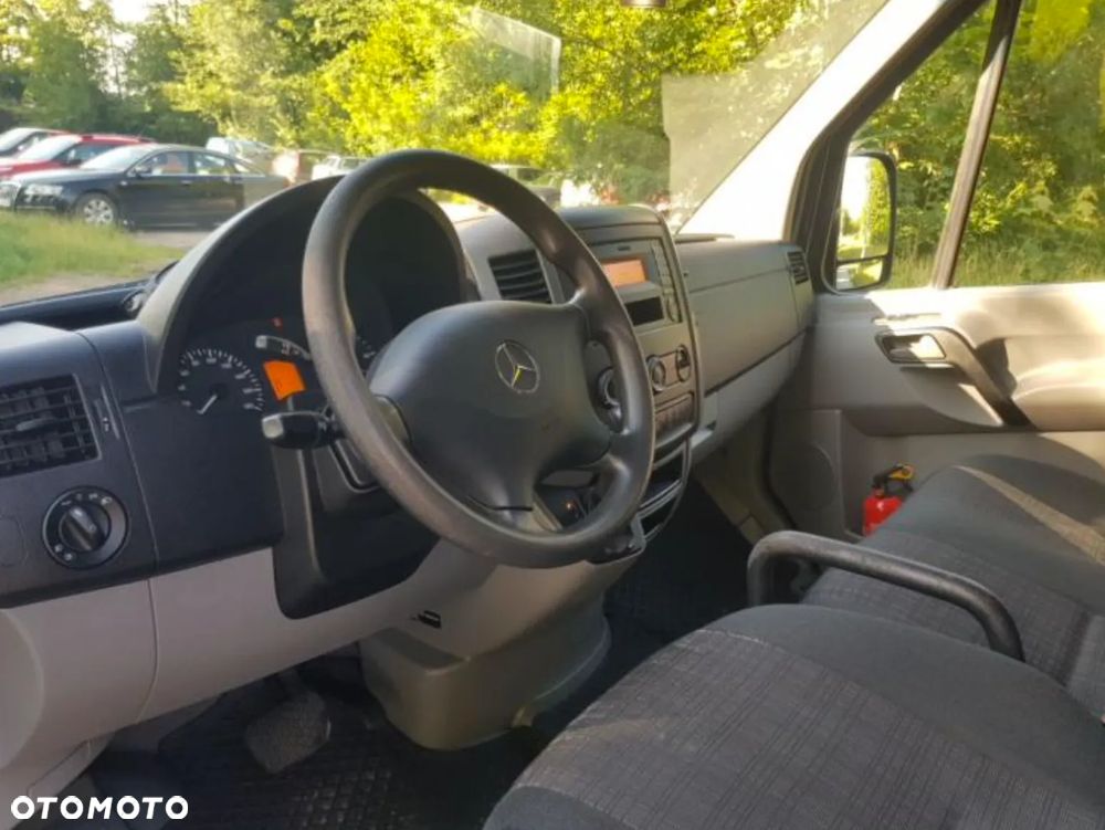 Mercedes-Benz SPRINTER - 4