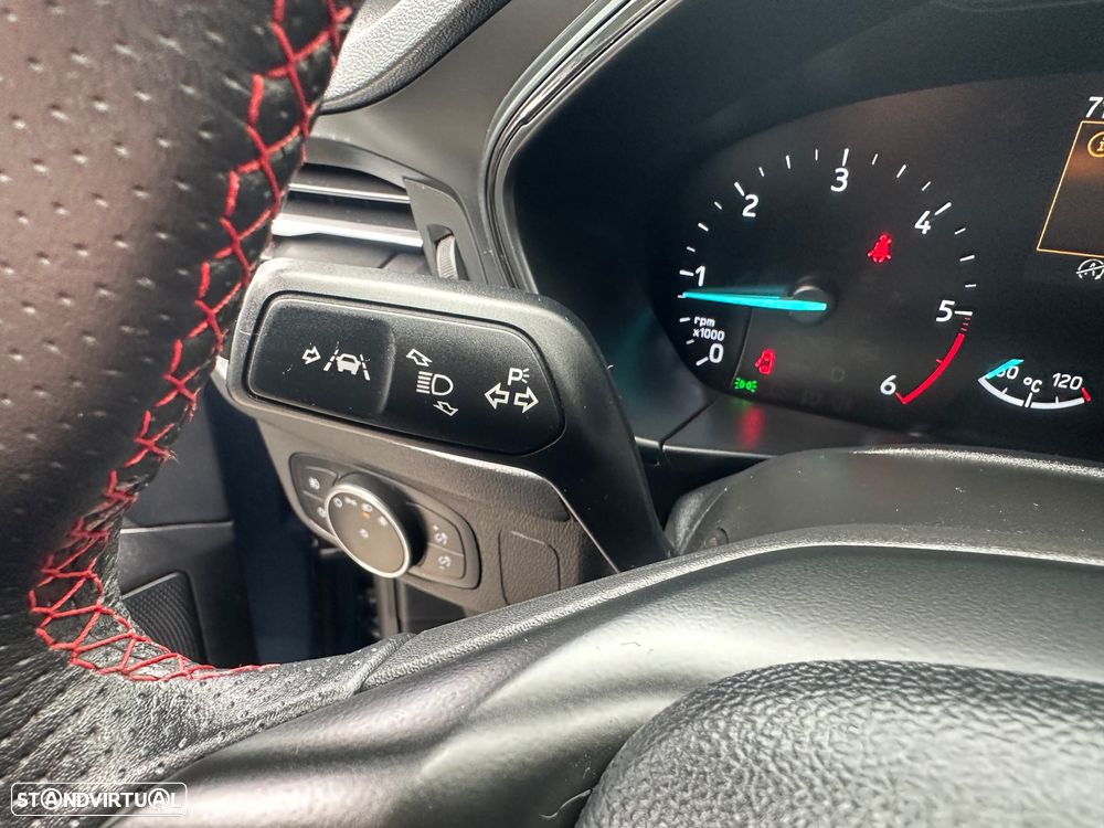 Ford Focus SW 1.5 TDCi EcoBlue ST-Line - 33