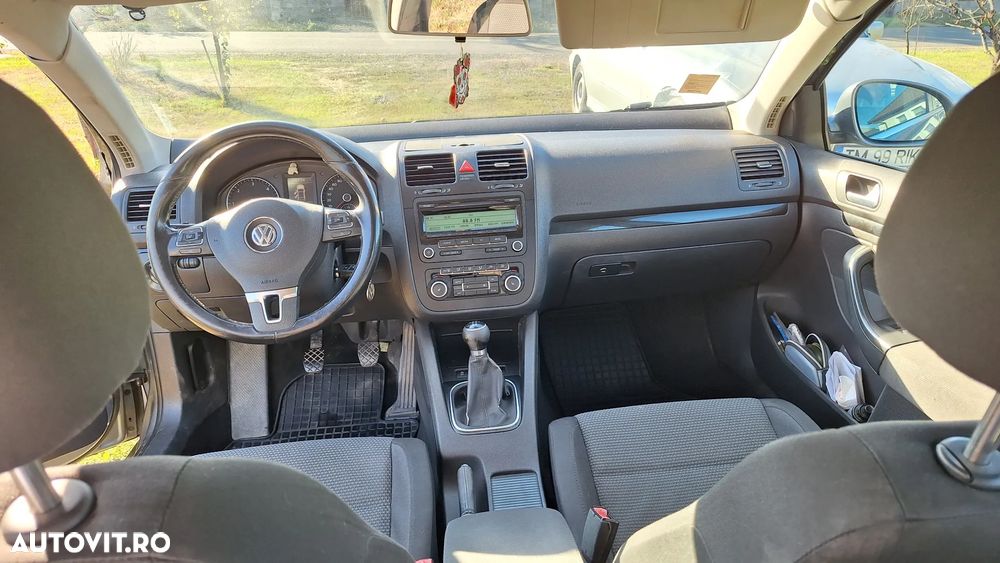 Volkswagen Jetta 1.6 TDI DPF Trendline - 11