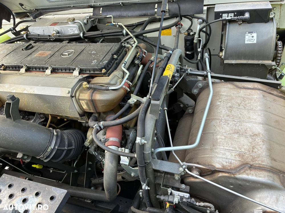 Claas Lexion 8700 Combina Agricola - 29