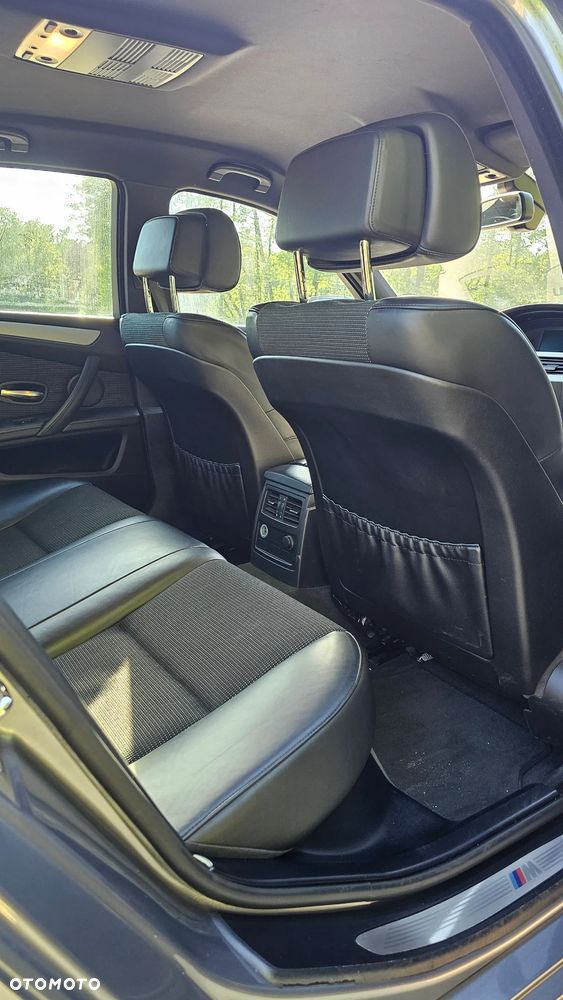 BMW Seria 5 530d xDrive - 13