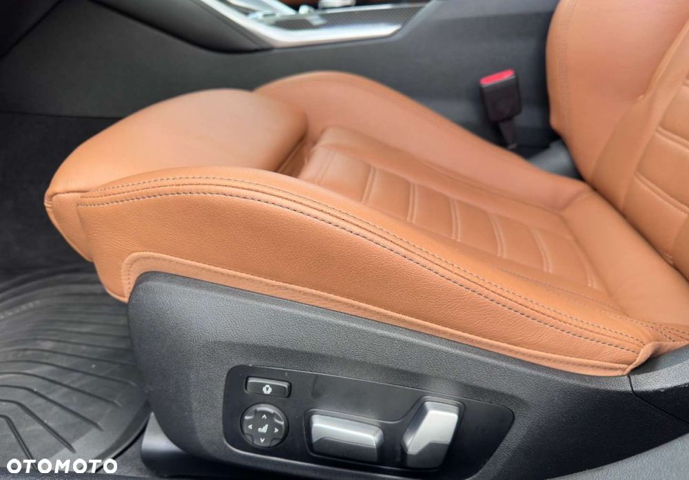BMW i4 - 15