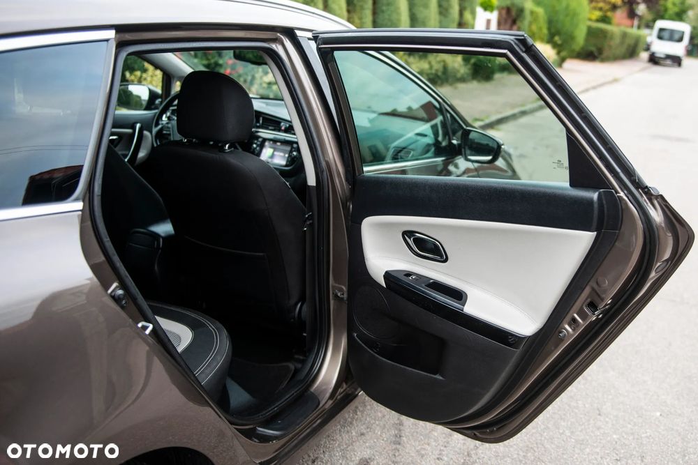 Kia Ceed 1.6 GDI ISG Vision - 35