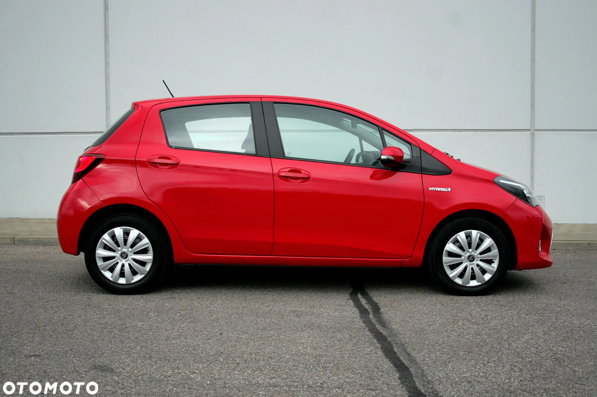 Toyota Yaris Hybrid 1.5 VVT-i - 5