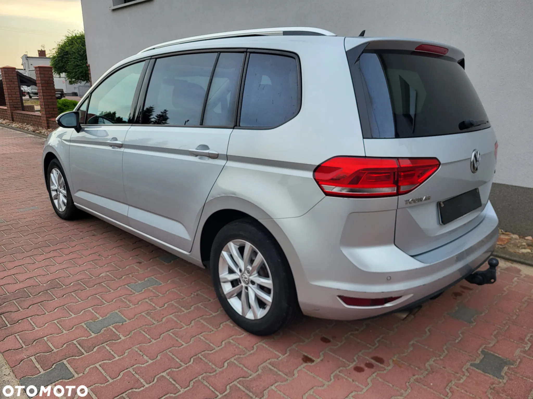 Volkswagen Touran 1.4 TSI BMT Comfortline DSG - 8
