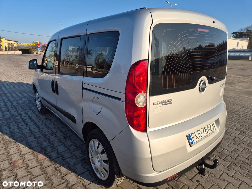 Opel Combo - 1