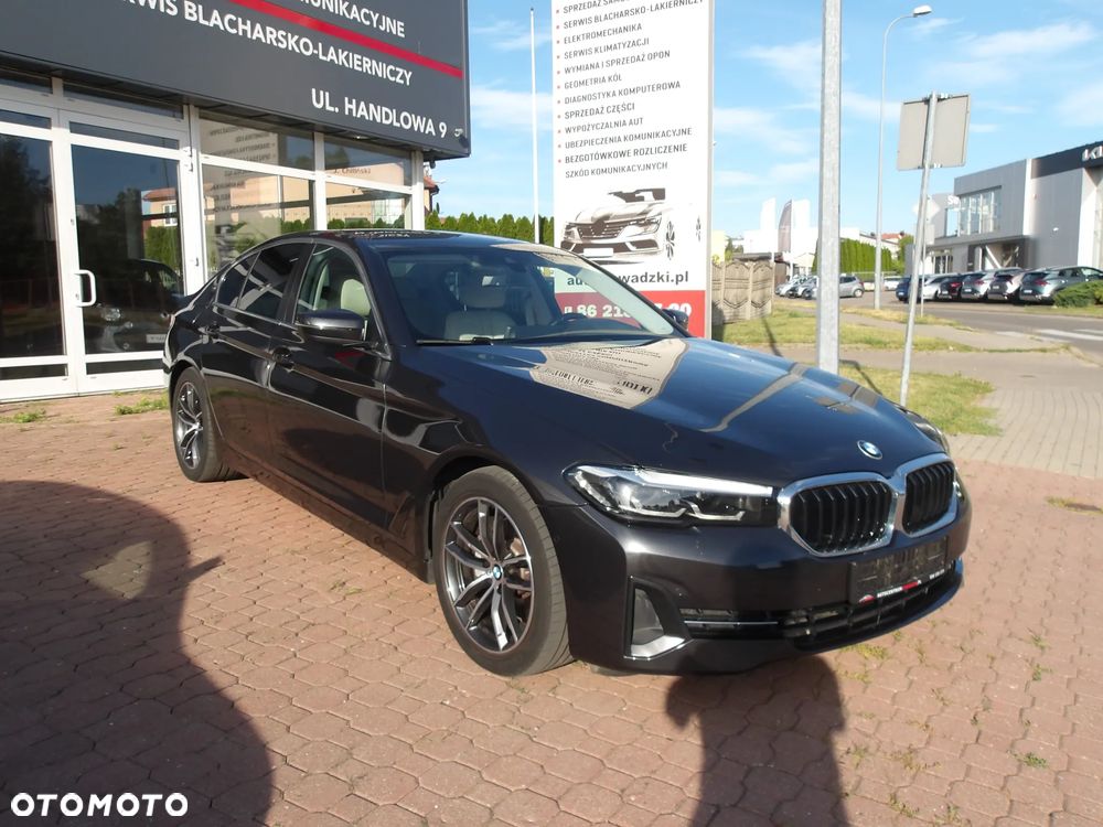 BMW Seria 5 520d Efficient Dynamics Edition Luxury Line