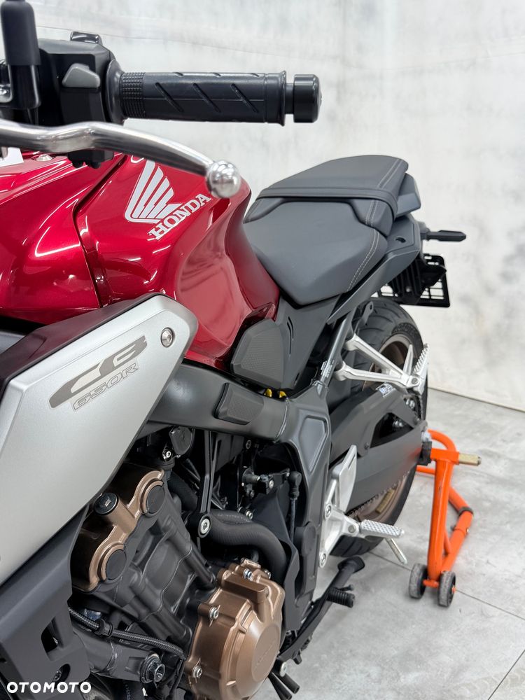 Honda CB - 28