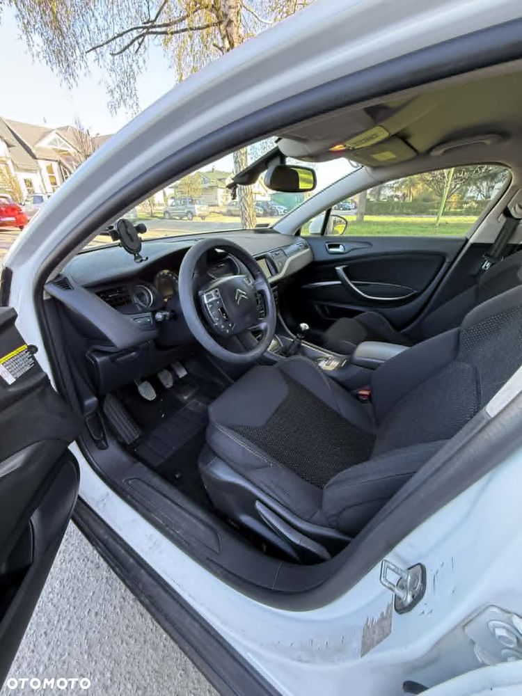 Citroën C5 2.0 HDi Confort - 4