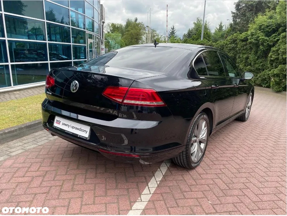 Volkswagen Passat 1.6 TDI BMT Comfortline - 3