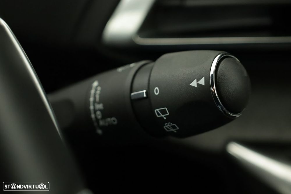 Peugeot 3008 1.2 Hybrid Allure Pack e-DCS6 - 19
