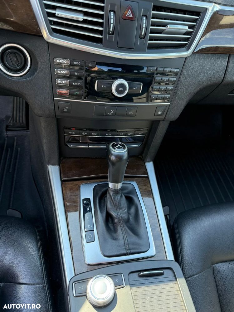 Mercedes-Benz E - 13