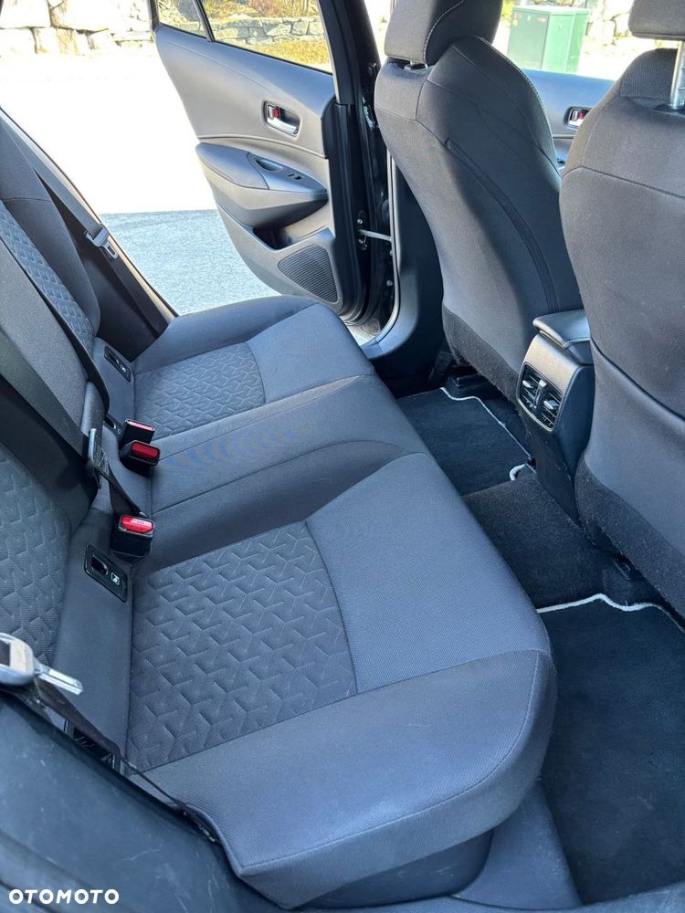 Toyota Corolla 1.8 Business Edition - 18