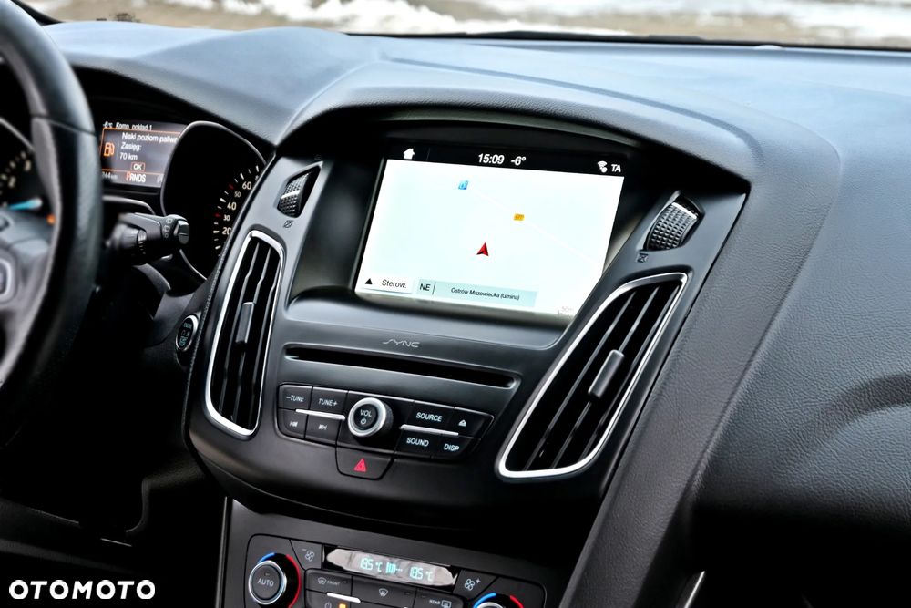 Ford Focus 1.5 EcoBoost ST-Line - 29