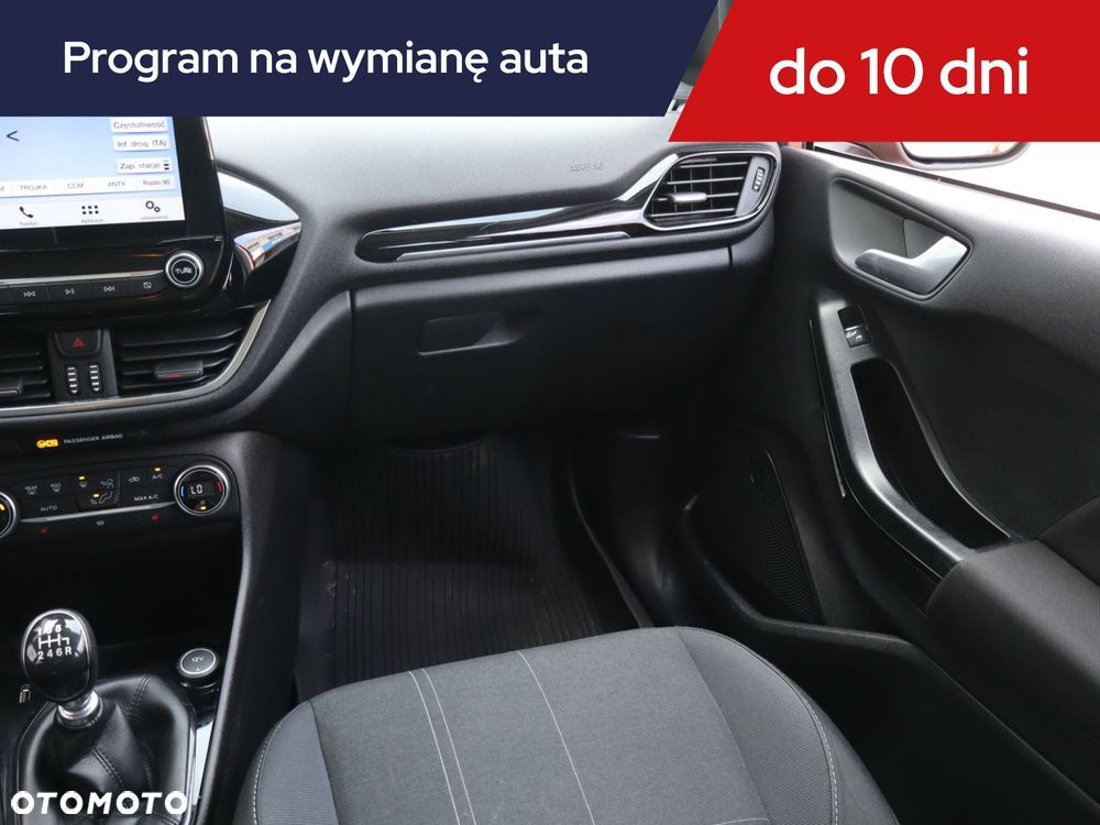 Ford Fiesta - 10