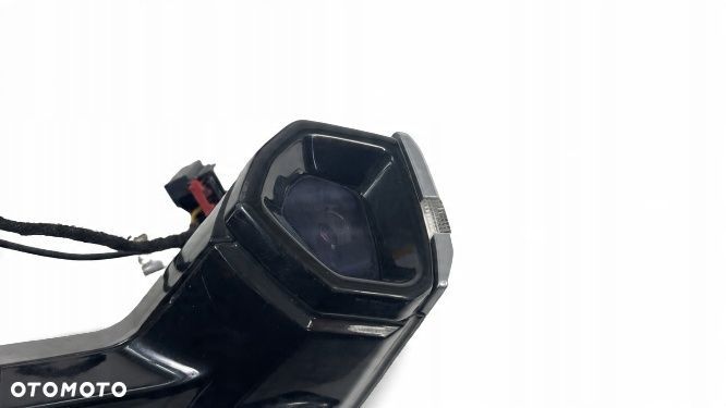 AUDI E-TRON LUSTERKO PRAWE PRZÓD - 15