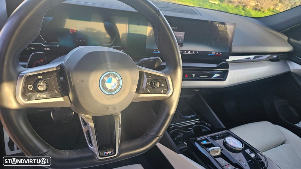 BMW i5 eDrive40 Pack Desportivo M - 17