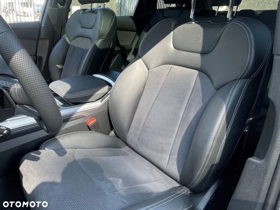 Audi Q7 - 5