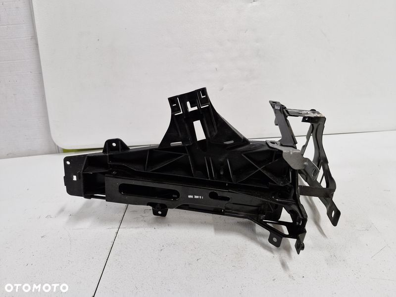 BMW 7 F01 ŚLIZG MOCOWANIE LAMPY PRAWEJ PRZEDNIEJ PRAWY PRZÓD 51647184160 - 1