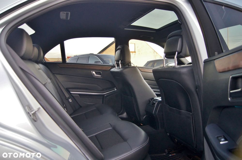 Mercedes-Benz Klasa E 350 BlueTEC 4Matic 7G-TRONIC - 14