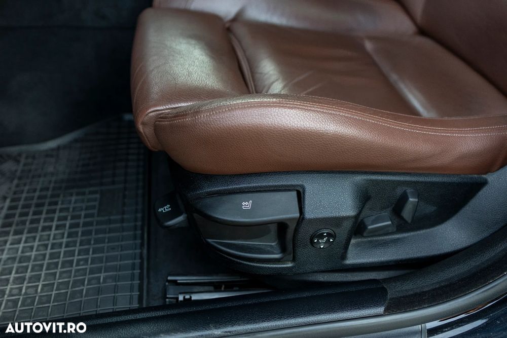BMW Seria 5 520d Luxury Line - 9