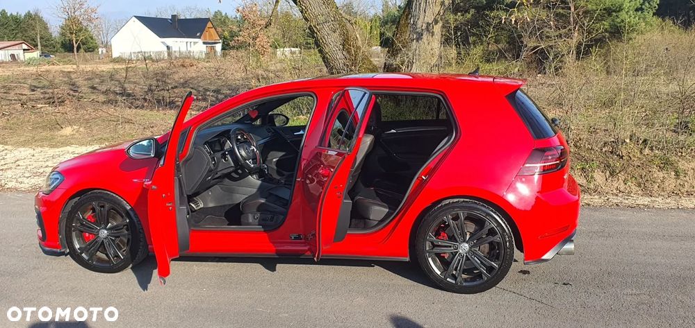 Volkswagen Golf GTI (BlueMotion Technology) DSG Performance - 2