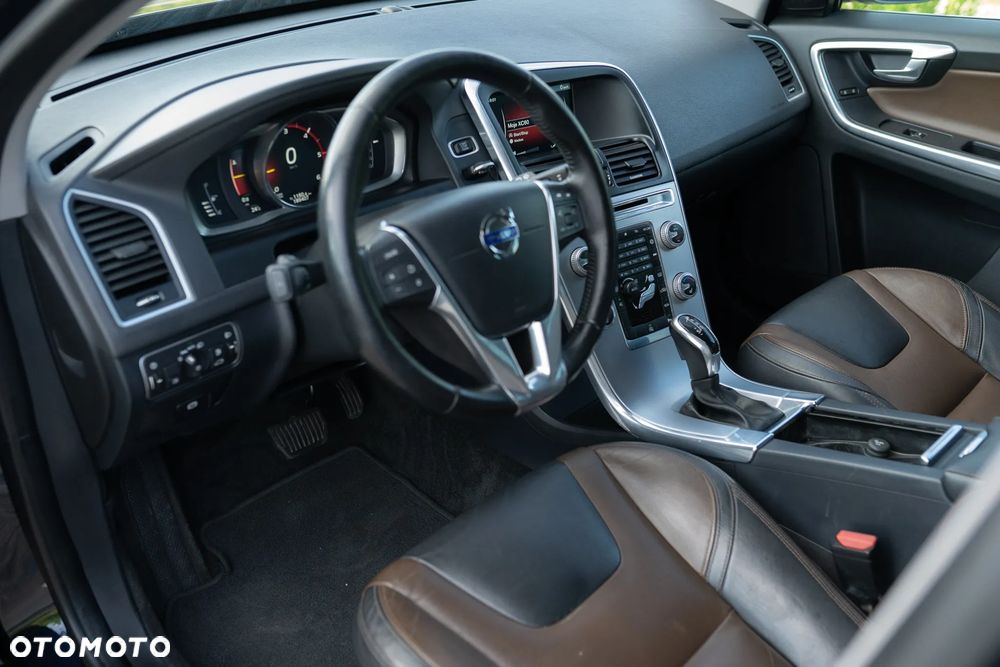 Volvo XC 60 D4 Geartronic Summum - 26