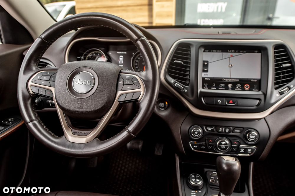 Jeep Cherokee 3.2 V6 Pentastar Active Drive Lock Autom Trailhawk - 32