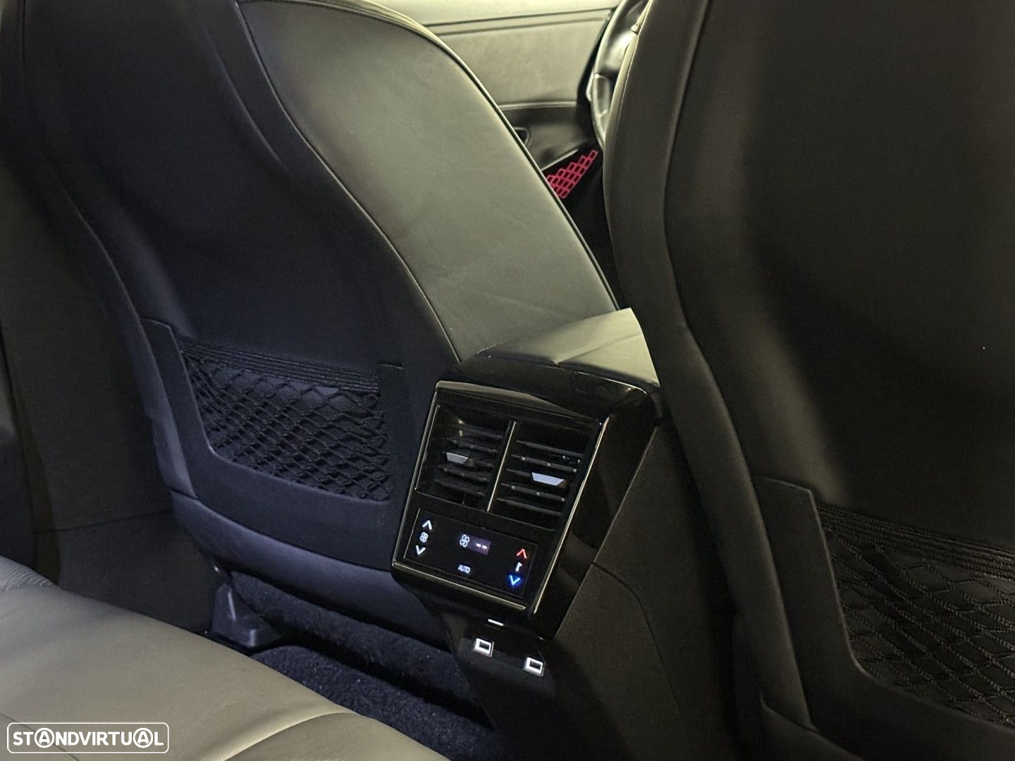 DS DS7 Crossback 2.0 BlueHDi So Chic EAT8 - 54