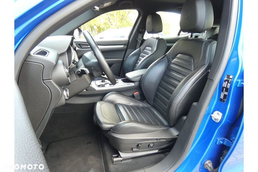 Alfa Romeo Stelvio 2.0 Turbo Veloce Q4 - 14