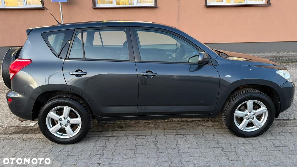 Toyota RAV4 2.0 4x4 - 5