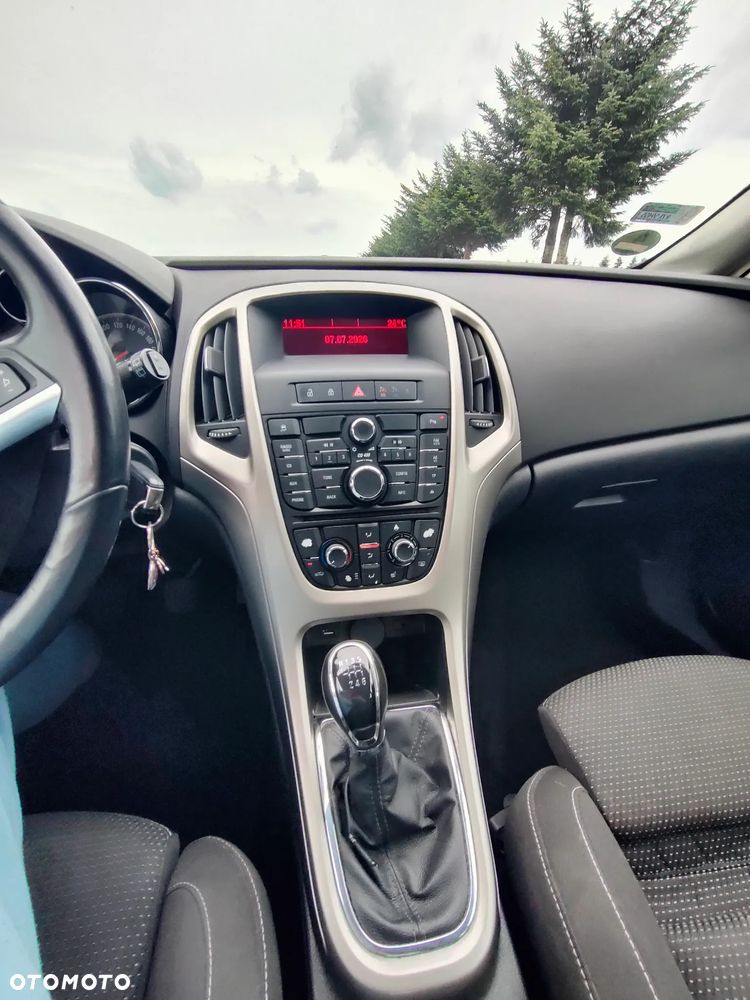 Opel Astra 1.4 Turbo - 9
