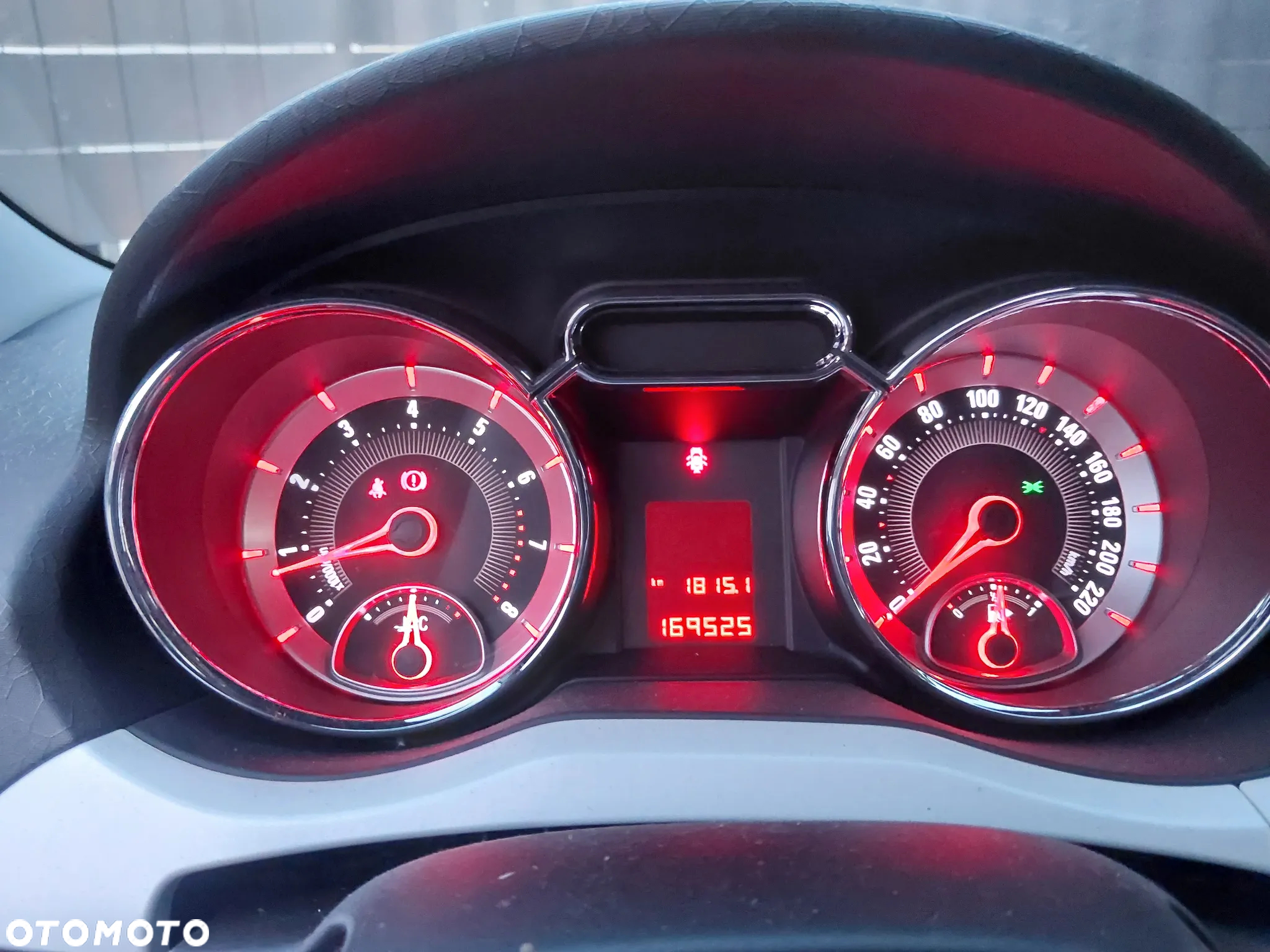 Opel Adam 1.2 120 Jahre - 24