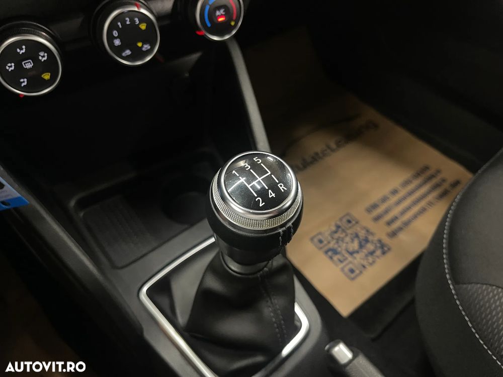 Dacia Duster 1.6 SCe Comfort - 25