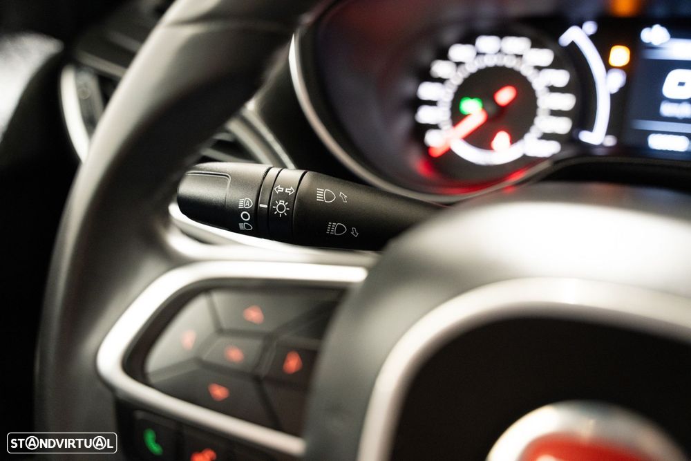 Fiat Tipo Station Wagon 1.3 M-Jet Lounge - 16